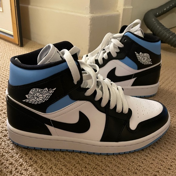 Jordan Shoes - Air Jordan 1 mid - white/black/uni blue - 7.5 wmns